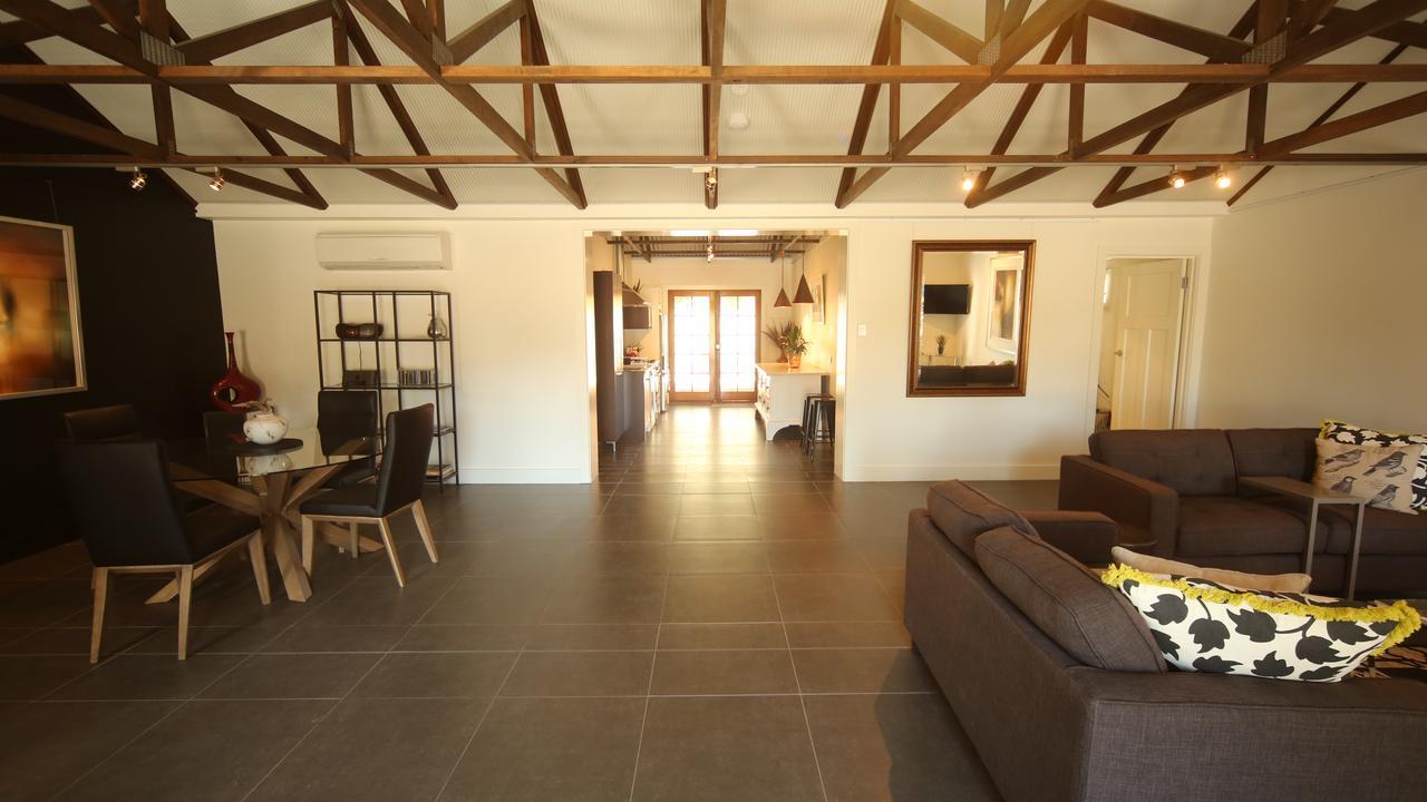 Irongate Studio B&B Mintaro エクステリア 写真
