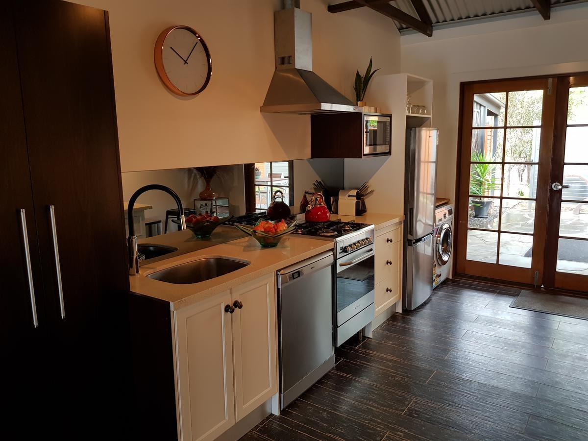 Irongate Studio B&B Mintaro エクステリア 写真